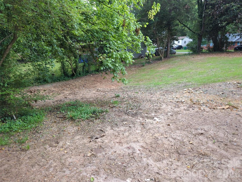 2335 Orton St, Charlotte, NC 28208