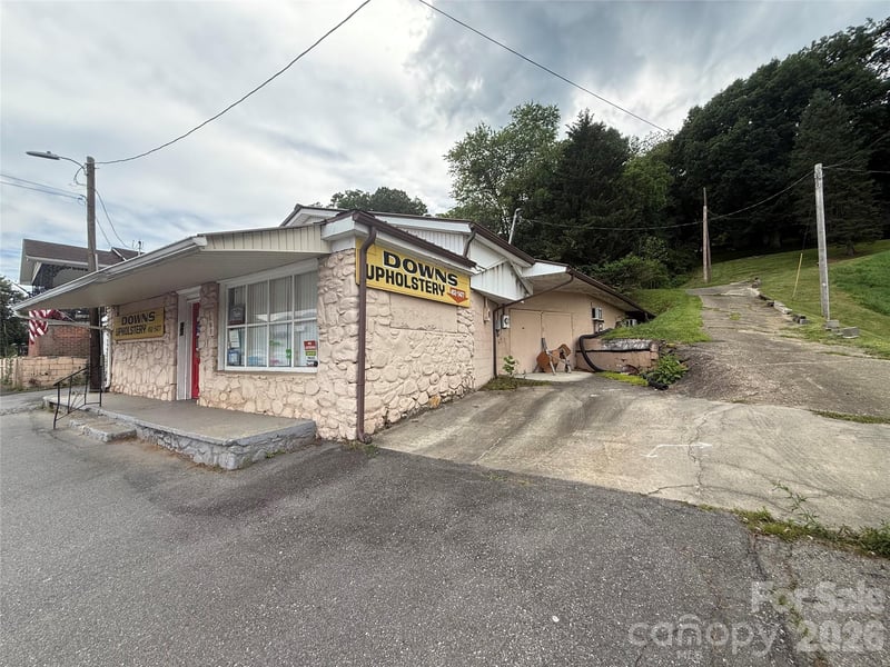 31 Paralee Ln, Waynesville, NC 28786