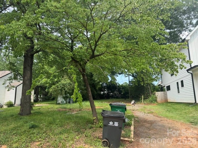 2512 Elon St, Charlotte, NC 28208