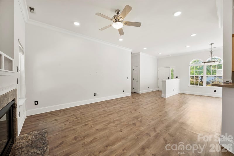 8011 Maxwelton Dr, Huntersville, NC 28078