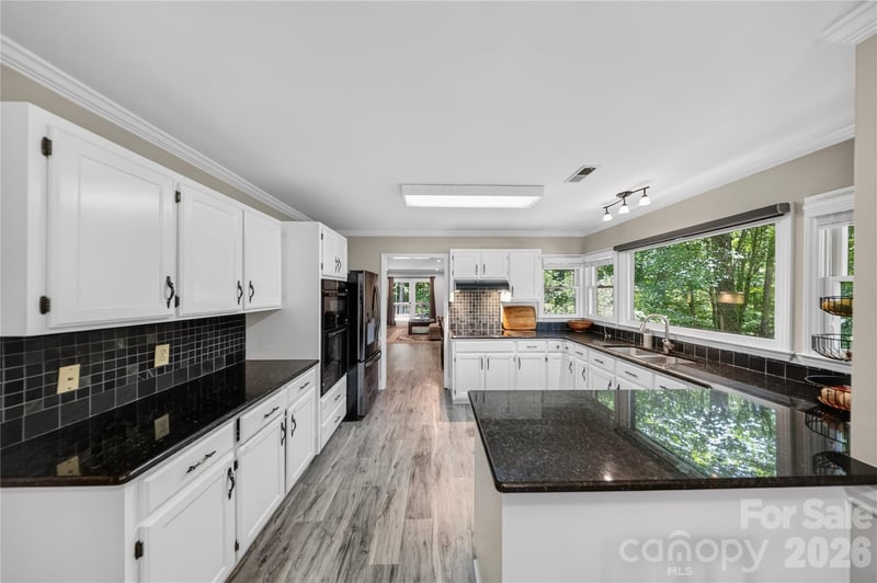 7407 Newmans Ln, Charlotte, NC 28270
