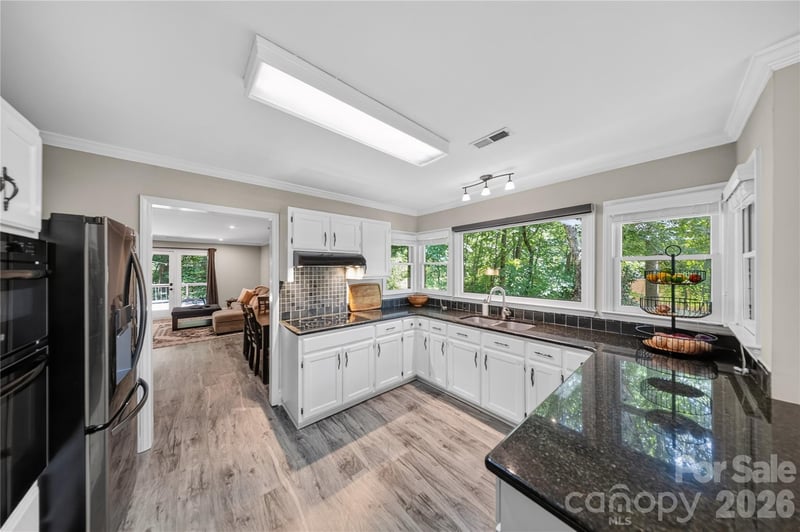 7407 Newmans Ln, Charlotte, NC 28270