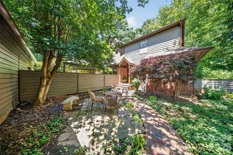 7407 Newmans Ln, Charlotte, NC 28270