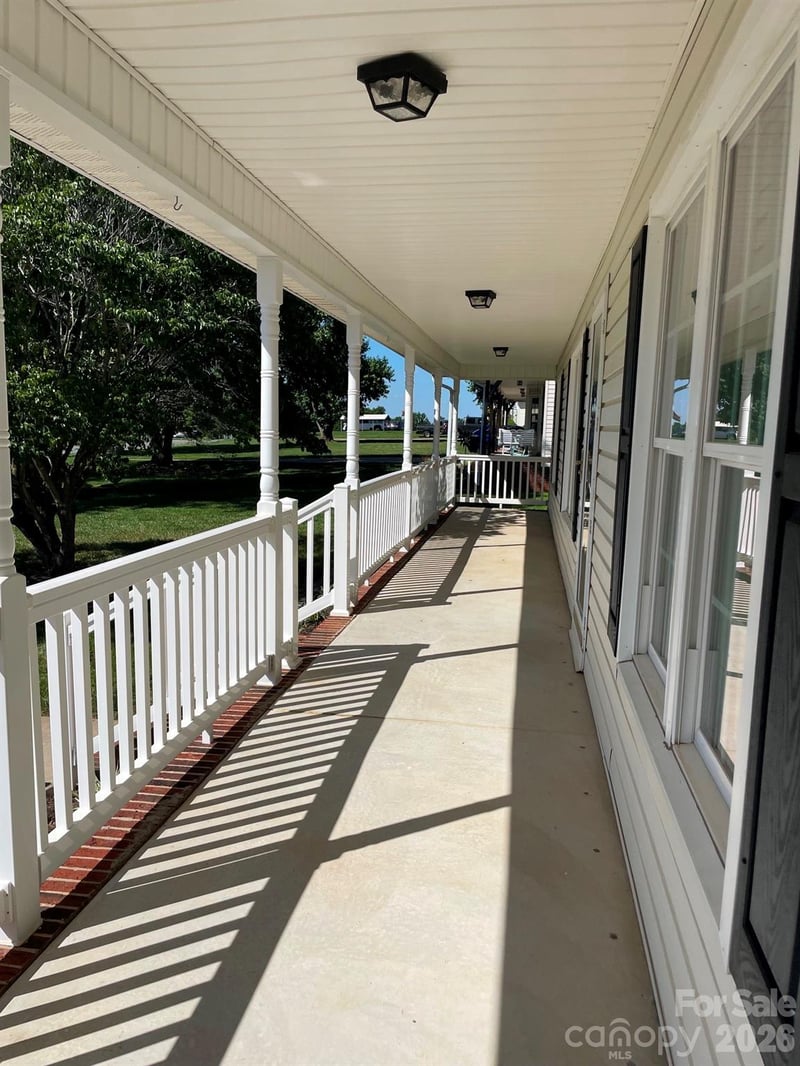 131 Landing Ct, Bessemer City, NC 28016
