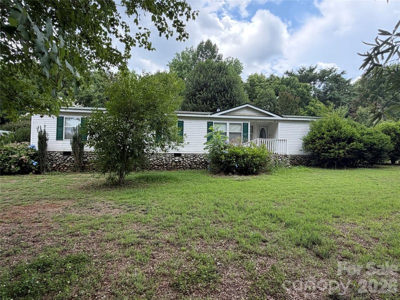 43702 Cypress Crossing Rd, New London, NC 28127