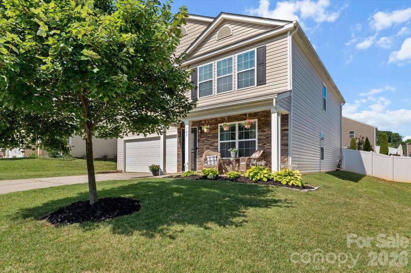 127 Harvest Pointe Dr, Statesville, NC 28677