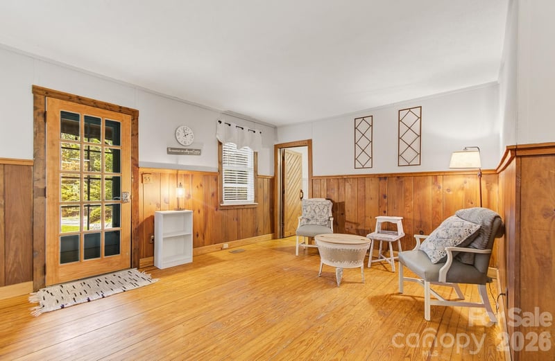 3119 Brevard Rd, Hendersonville, NC 28791
