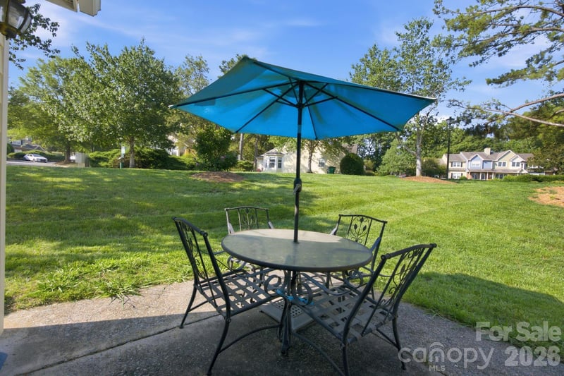 9003 Four Mile Creek Rd, Charlotte, NC 28277