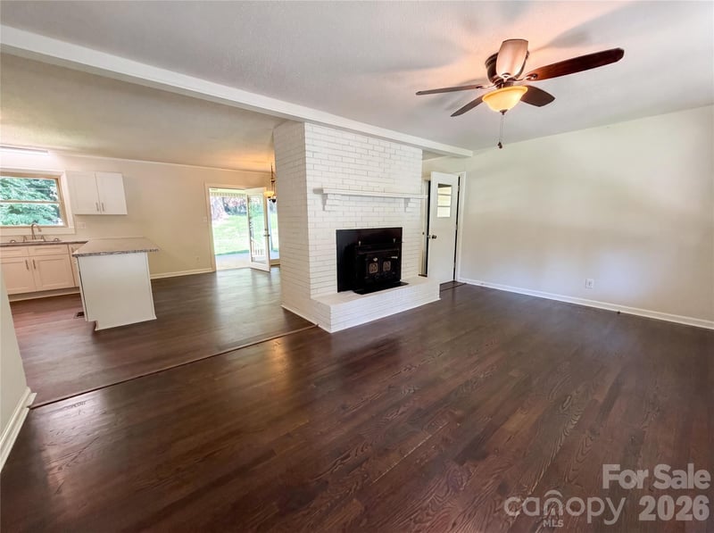 2418 Woodbridge Dr, Gastonia, NC 28056