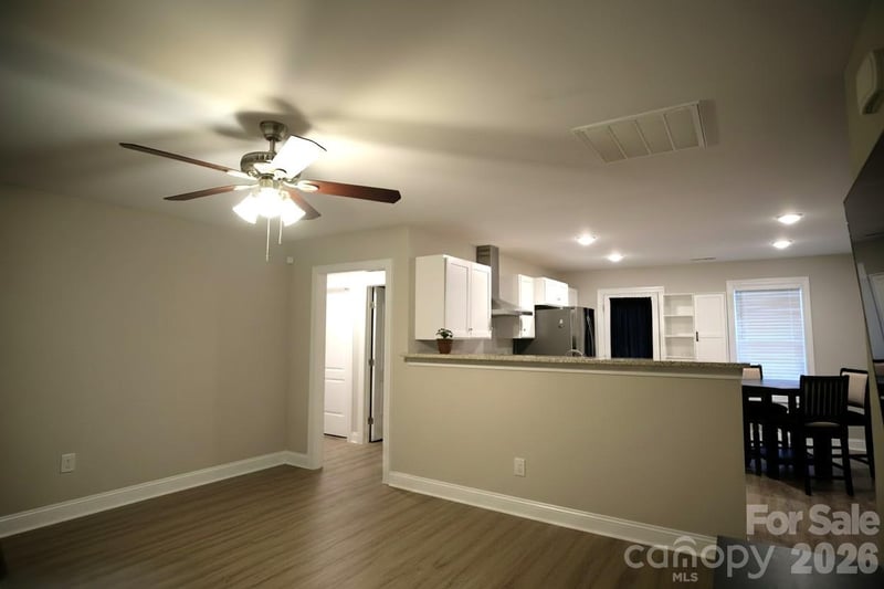 1400 Independence Sq, Kannapolis, NC 28081