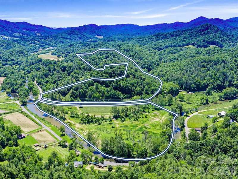 000 Us Hwy 19w Hw, Burnsville, NC 28714