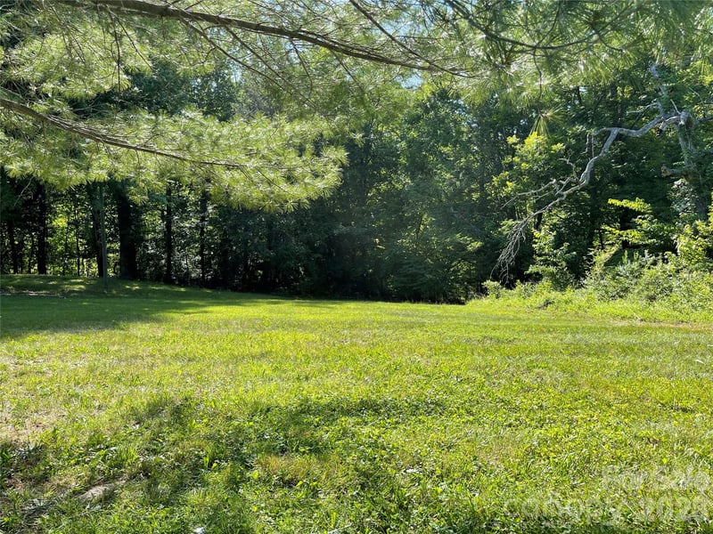 White St, Lexington, NC 27292