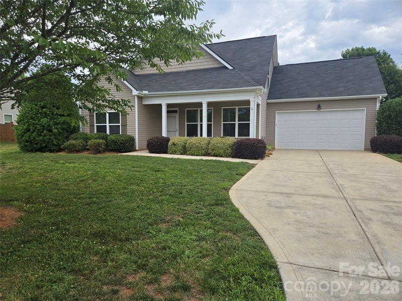 990 Russell Ridge Dr, Catawba, NC 28609