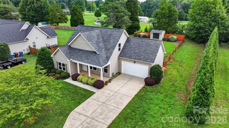 990 Russell Ridge Dr, Catawba, NC 28609
