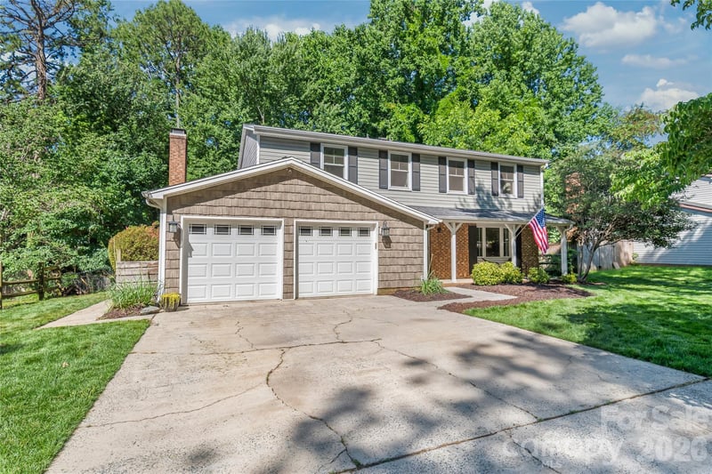 425 Regency Dr, Charlotte, NC 28211
