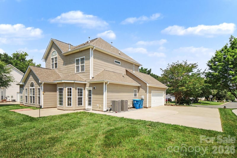 1392 Piper Ct, Concord, NC 28025