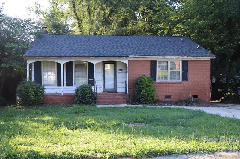 5427 Kildare Dr, Charlotte, NC 28215