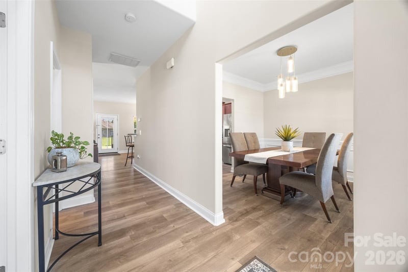 14712 Vaughan Dr, Charlotte, NC 28273