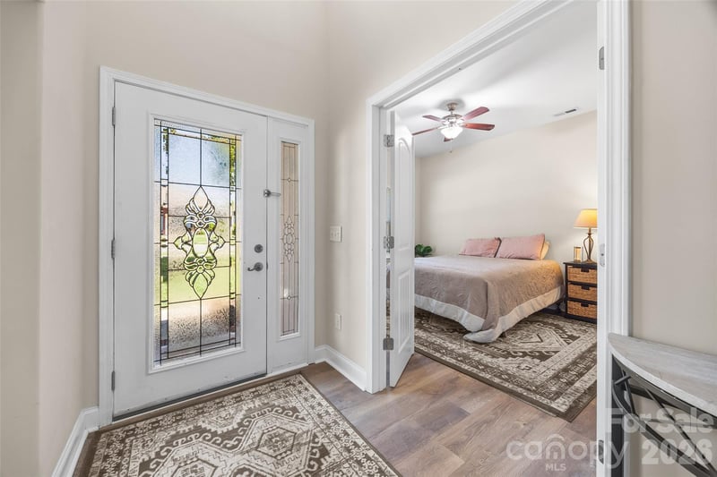 14712 Vaughan Dr, Charlotte, NC 28273