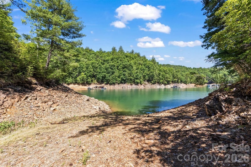 128 Hummingbird Ln, Almond, NC 28702