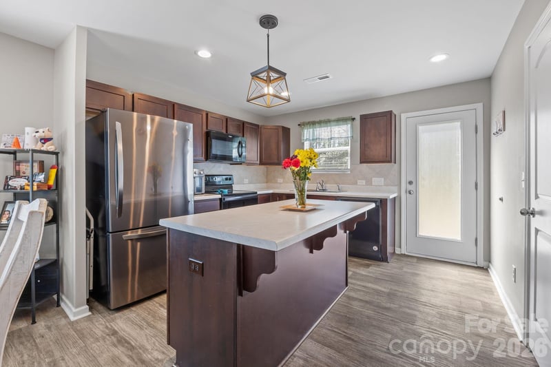 813 Yorkshire Dr, Albemarle, NC 28001