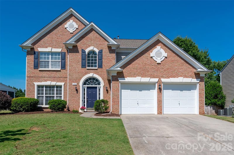 8518 Dennington Grove Ln, Charlotte, NC 28277