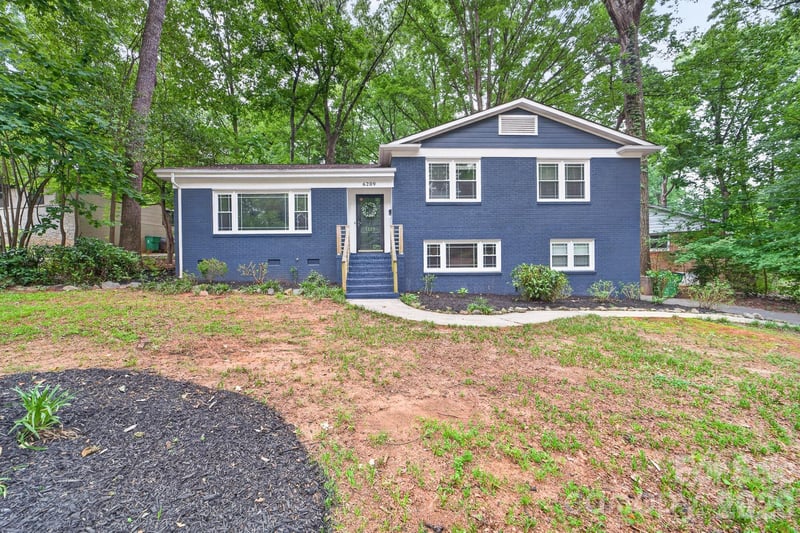 6209 Candlewood Dr, Charlotte, NC 28210