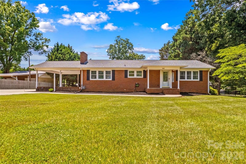 946 Shearers Rd, Mooresville, NC 28115