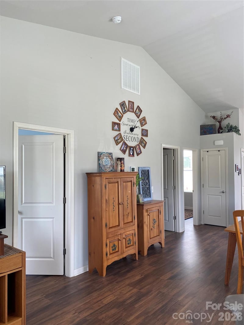 100 Ferncliff Dr, Mount Holly, NC 28120