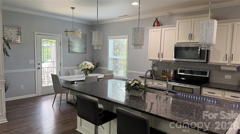 332 Wyndham Forest Cir, Midland, NC 28107