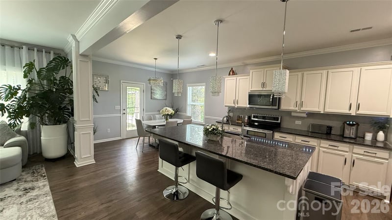332 Wyndham Forest Cir, Midland, NC 28107
