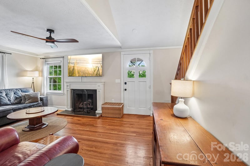 111 Bennett St, Burnsville, NC 28714