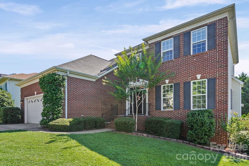 141 Riverfront Pw, Mount Holly, NC 28120