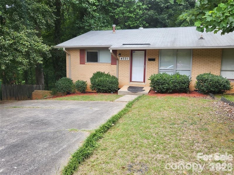 4731 Highlake Dr, Charlotte, NC 28215