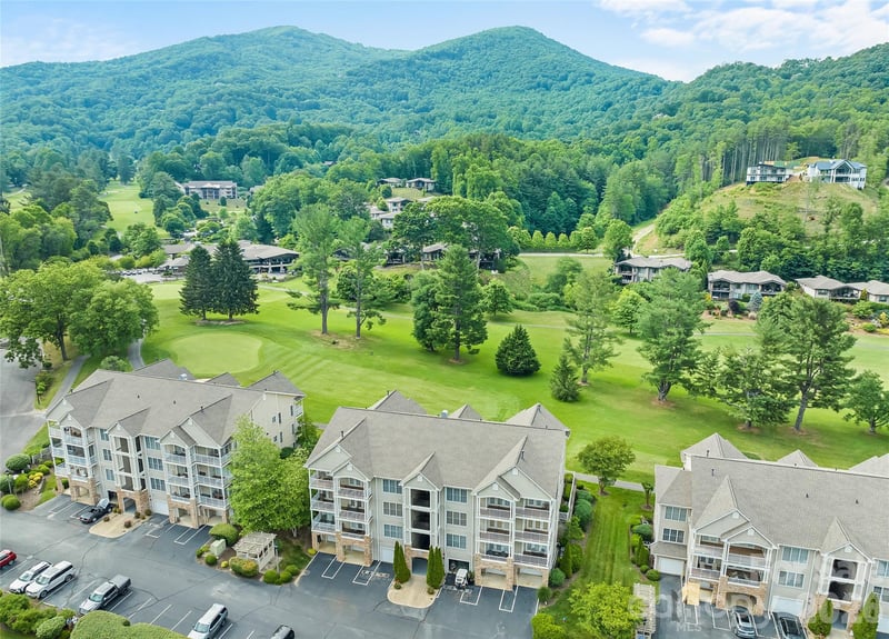 65 Glenview Ln #3033, Maggie Valley, NC 28751