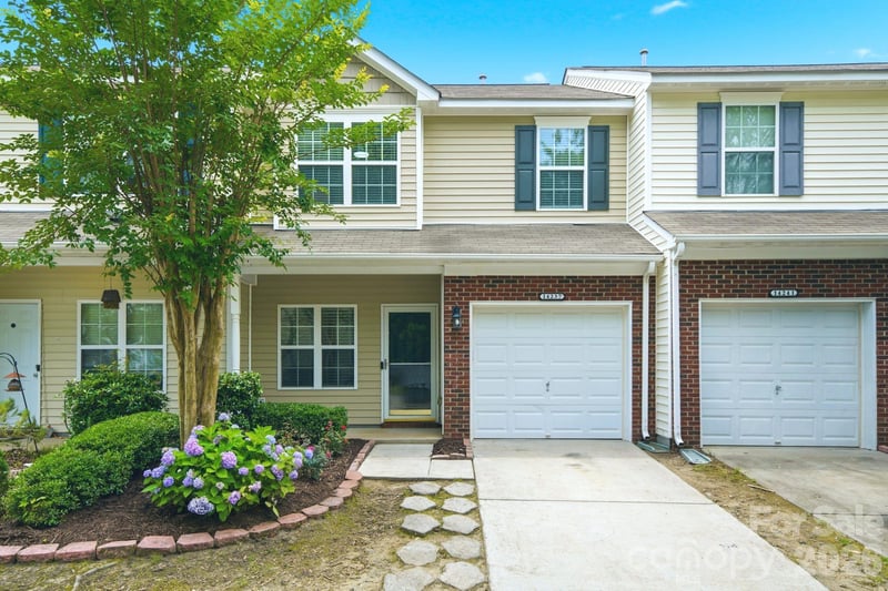 14237 Tamarack Dr, Charlotte, NC 28278