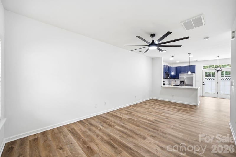 14237 Tamarack Dr, Charlotte, NC 28278