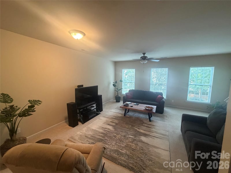 3147 Coventry Commons Dr, Charlotte, NC 28227