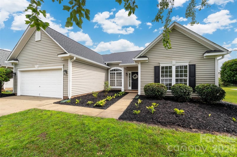 11916 Creek Turn Dr #382, Charlotte, NC 28278