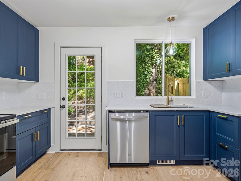 895 Trade St, Tryon, NC 28782