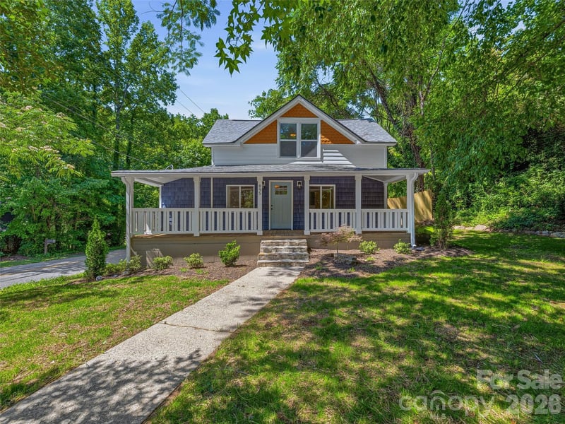 895 Trade St, Tryon, NC 28782