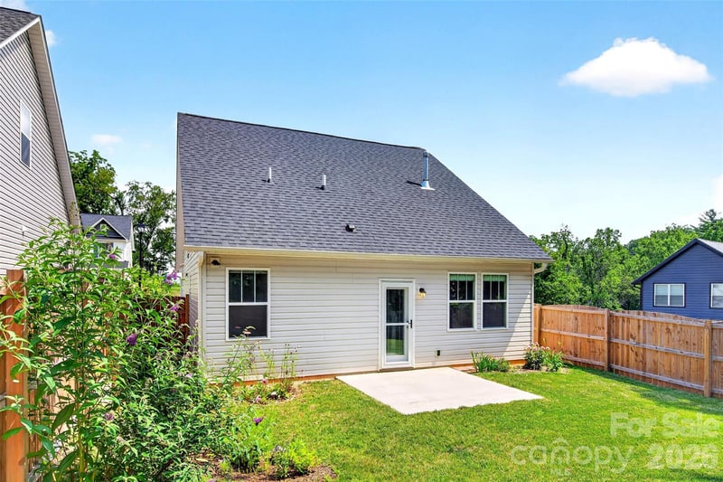 200 Rockrose Ct, Asheville, NC 28803