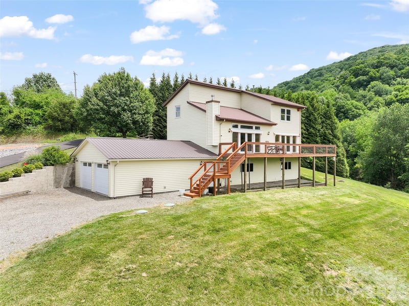 50 Blossom Dr, Waynesville, NC 28786