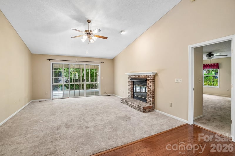 3 Wentworth Ct, Etowah, NC 28729