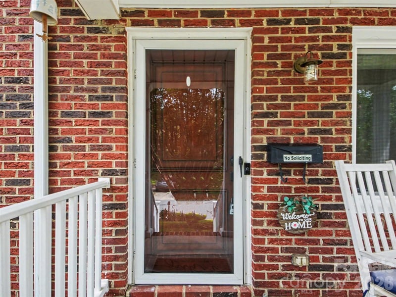 1009 Autumn Ln, Concord, NC 28025