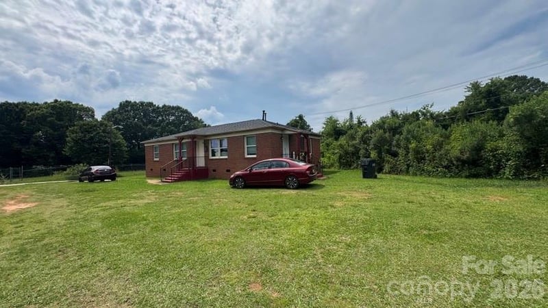 1661 -1665 Montana Dr, Charlotte, NC 28216