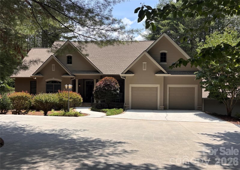 763 Deerlake Rd, Brevard, NC 28712