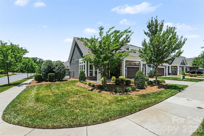 12005 Grove Crossing Dr, Huntersville, NC 28078