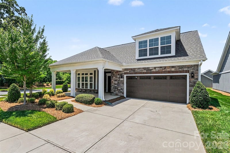 12005 Grove Crossing Dr, Huntersville, NC 28078