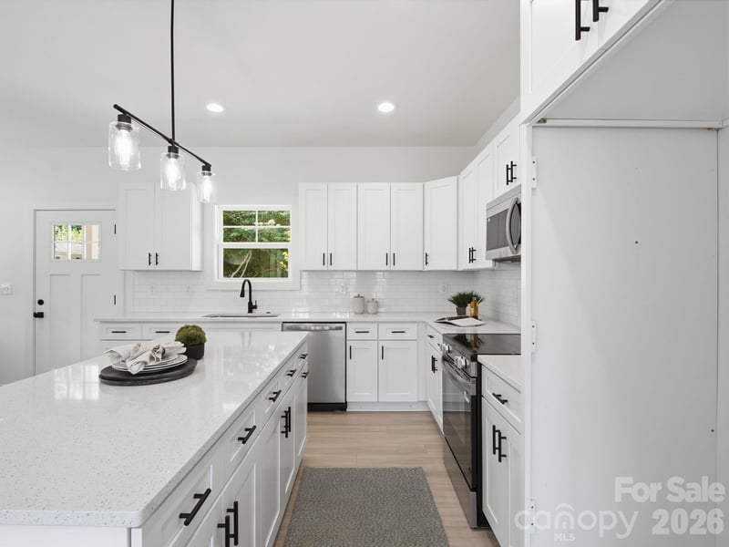 2802 Willow St, Charlotte, NC 28208